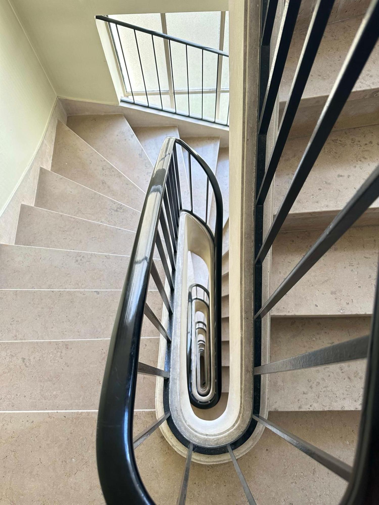 Stylish Apartment With A Balcony In Paryż Zewnętrze zdjęcie